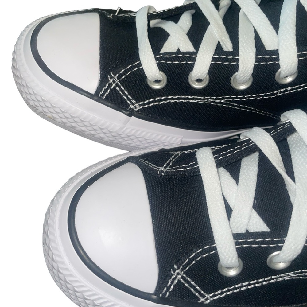 ❇️NWT❇️ Converse CTAS
Malden Street Mid - Picture 7 of 9